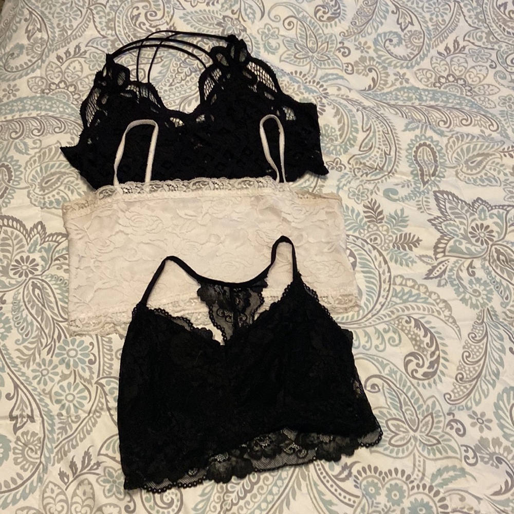 DEAL $$ Crop Tops XS 10 (TEN)Crop Tops DEAL $$ - Picture 9 of 12